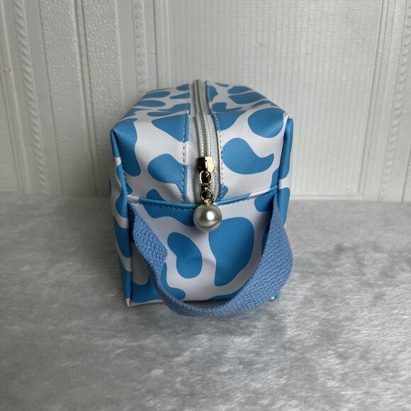 NO.481 Cinnamoroll  Portable Handheld Organizer Cosmetic Bag - Picture 2 of 5